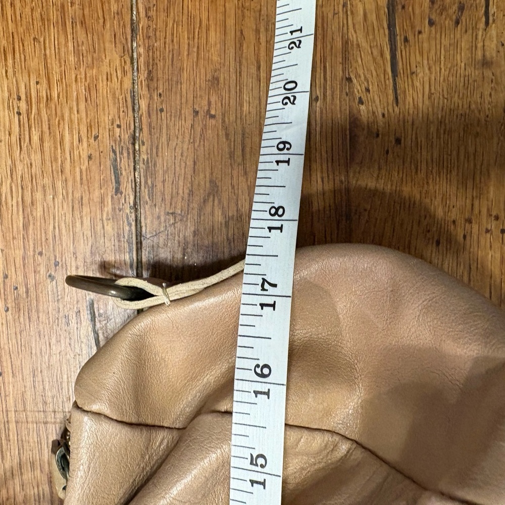Buttery Tan Soft  Italian Leather Shoulder Slouchy Studded Y2K Baguette - Picture 7 of 8